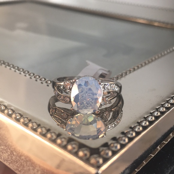 Beautiful Genuine Moonstone Ring With ZC accents - Picture 3 of 5